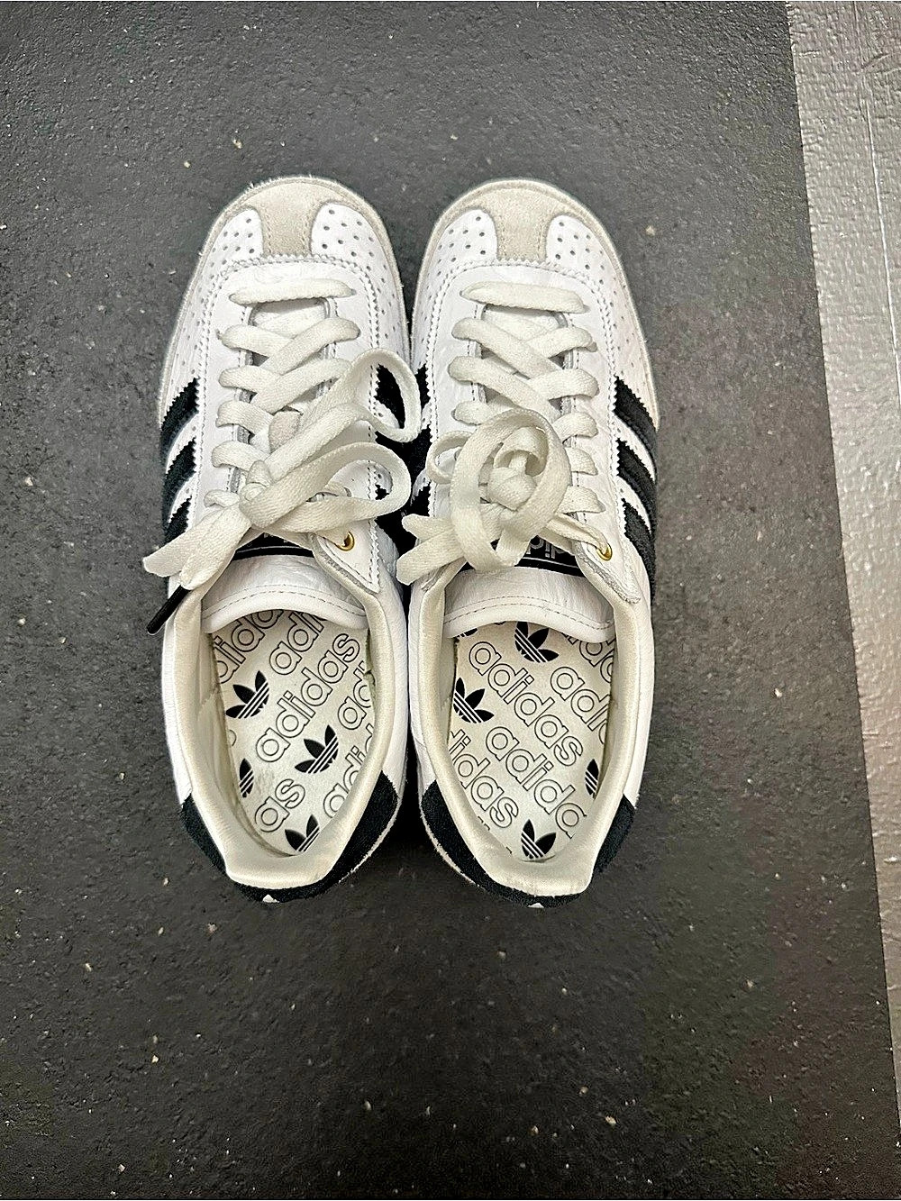 Adidas Japan Cloud White Core Black & Black US Women’s Size 5.5
